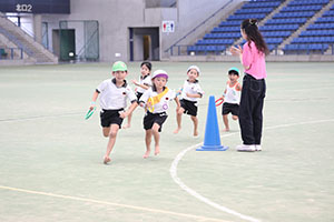 運動会予行　　年長組　リレー