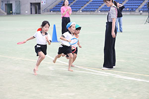 運動会予行　　年長組　リレー