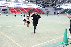 運動会予行　　年長組　バルーン