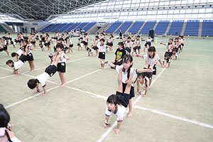 運動会予行　　年長組　組体操