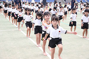 運動会予行　　年長組　組体操