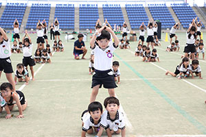 運動会予行　　年長組　組体操