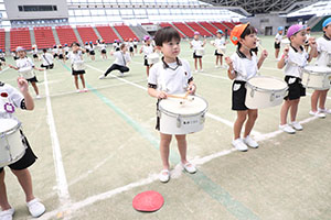 運動会予行　　年長組　鼓笛・C・Ｄ・Ｅ