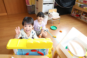 好きなお部屋で遊びました　2歳児クラス