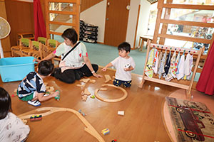 好きなお部屋で遊びました　2歳児クラス
