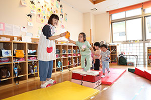 好きなお部屋で遊びました　2歳児クラス