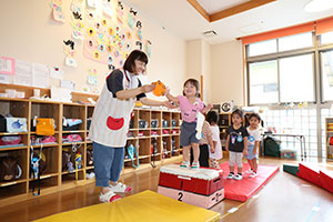 好きなお部屋で遊びました　2歳児クラス