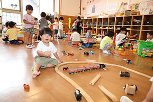 好きなお部屋で遊びました　2歳児クラス