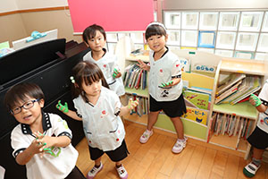 どんぐりの木の制作　ことり