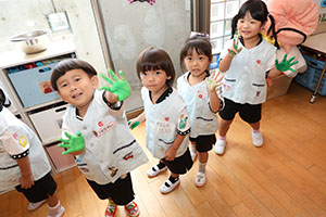 どんぐりの木の制作　ことり