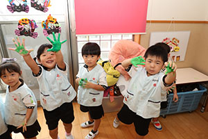 どんぐりの木の制作　ことり