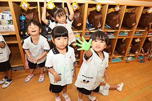 どんぐりの木の制作　ことり