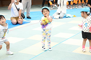 2歳児クラス運動会　ーリズムー　ひよこ・あひる・ぺんぎん