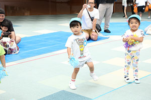 2歳児クラス運動会　ーリズムー　ひよこ・あひる・ぺんぎん