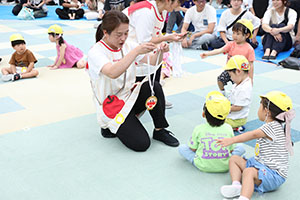 2歳児クラス運動会　ーリズムー　ひよこ・あひる・ぺんぎん