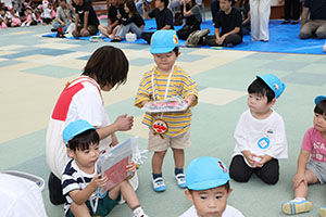 2歳児クラス運動会　ーリズムー　ひよこ・あひる・ぺんぎん