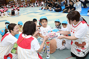 2歳児クラス運動会　ーリズムー　ひよこ・あひる・ぺんぎん