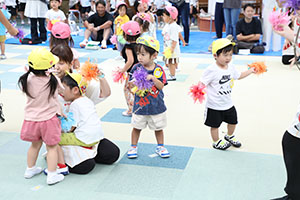 2歳児クラス運動会　ーリズムー　ひよこ・あひる・ぺんぎん