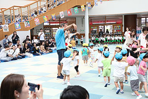 2歳児クラス運動会　ー英語・借り物競争ー　ひよこ・あひる・ぺんぎん