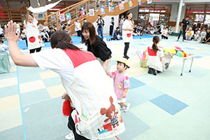 2歳児クラス運動会　ー英語・借り物競争ー　ひよこ・あひる・ぺんぎん