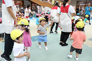 2歳児クラス運動会　ー英語・借り物競争ー　ひよこ・あひる・ぺんぎん