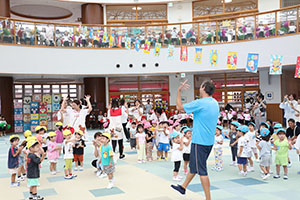 2歳児クラス運動会　ー英語・借り物競争ー　ひよこ・あひる・ぺんぎん