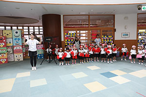 2歳児クラス運動会　ー英語・借り物競争ー　ひよこ・あひる・ぺんぎん