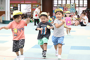 2歳児クラス運動会　ーかけっこー　ひよこ・あひる・ぺんぎん