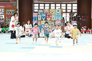 2歳児クラス運動会　ーかけっこー　ひよこ・あひる・ぺんぎん