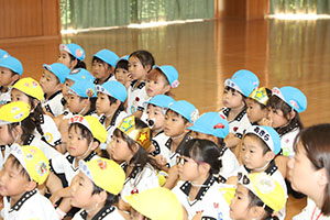 9月生まれのお誕生会　ー絵本の読み聞かせー　年中