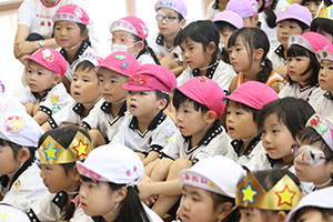 9月生まれのお誕生会　ー絵本の読み聞かせー　年中