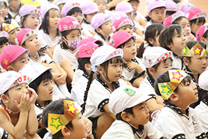 9月生まれのお誕生会　ー絵本の読み聞かせー　年中