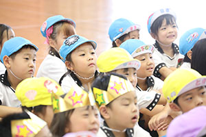 9月生まれのお誕生会　ー絵本の読み聞かせー　年中