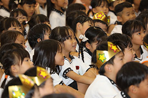 9月生まれのお誕生会　ー絵本の読み聞かせー　年長