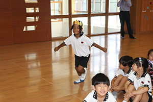 9月生まれのお誕生会　ー絵本の読み聞かせー　年長