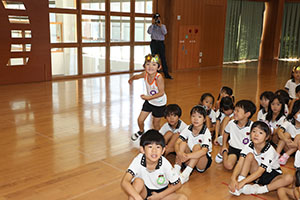 9月生まれのお誕生会　ー絵本の読み聞かせー　年長