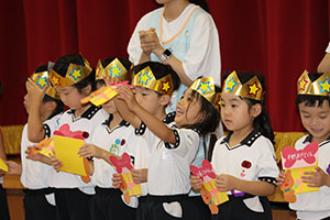 9月生まれのお誕生会　ー絵本の読み聞かせー　年長