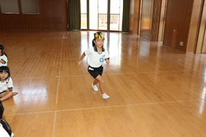 9月生まれのお誕生会　ー絵本の読み聞かせー　年長