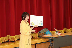 9月生まれのお誕生会　ー絵本の読み聞かせー　年長