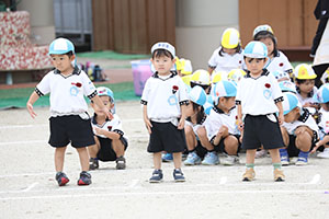 運動会　かけっこの活動　年少