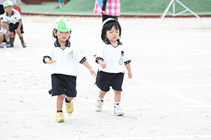 運動会　かけっこの活動　年少