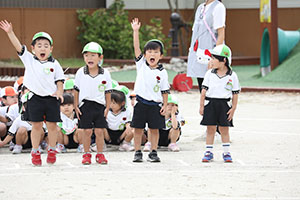 運動会　かけっこの活動　年少