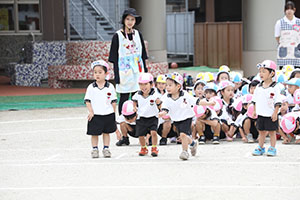 運動会　かけっこの活動　年少