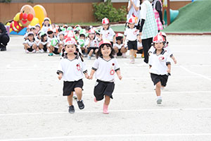 運動会　かけっこの活動　年少