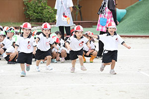 運動会　かけっこの活動　年少