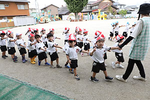 運動会　リズム活動　年少