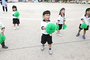 運動会　リズム活動　年少