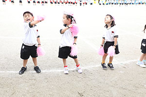 運動会　リズム活動　年少