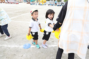運動会　リズム活動　年少