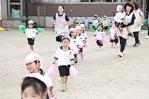運動会　リズム活動　年少